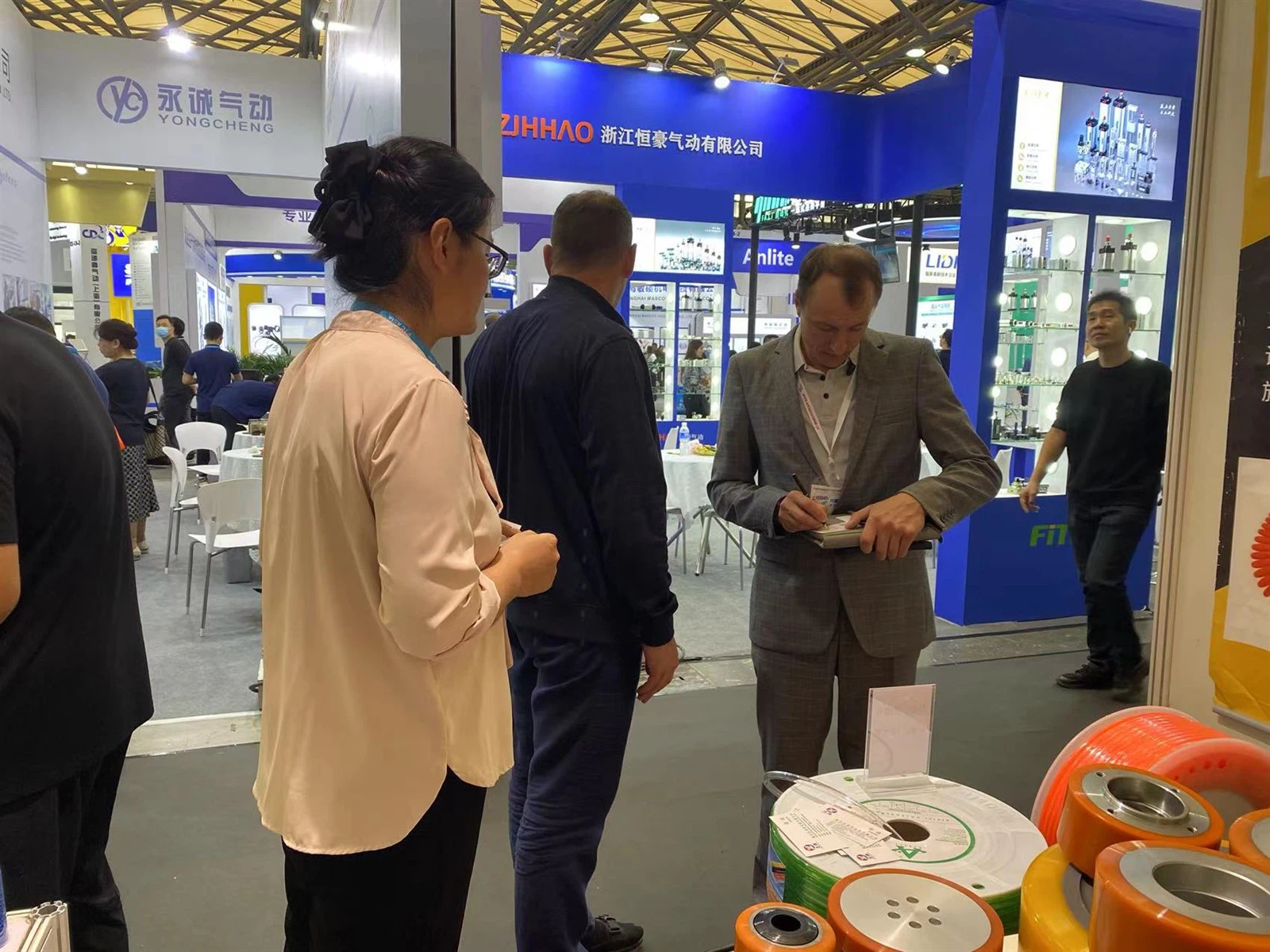 Black Polyurethane Wheels Black Polyurethane Wheels